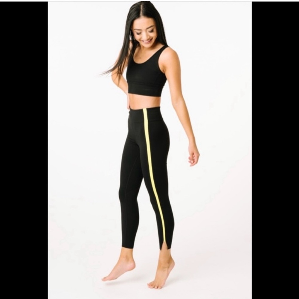 Zyia Active Black Neon Tape Luxe High-Rise Leggings 7/8